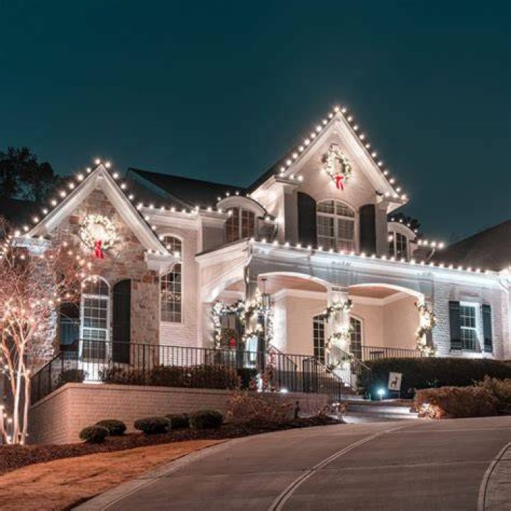 Cedar Creek, Tennessee Christmas Light Setup