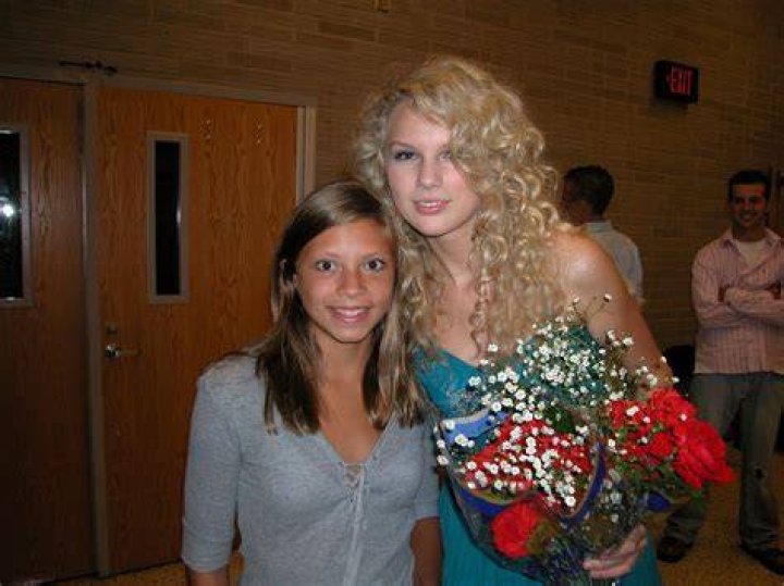 taylor swift hendersonville high school
